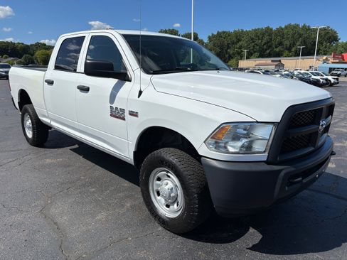 Used 2016 RAM 2500 Tradesman w/ Protection Group AWD/4WD image 2