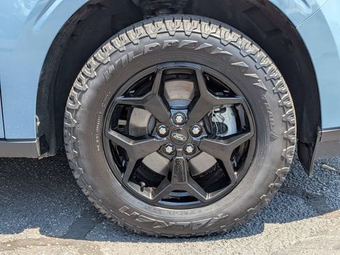 Used 2023 Ford Maverick Lariat w/ Lariat Luxury Package AWD/4WD image 12