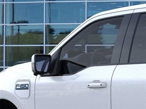 New 2025 Ford F150 Lightning Lariat image 43