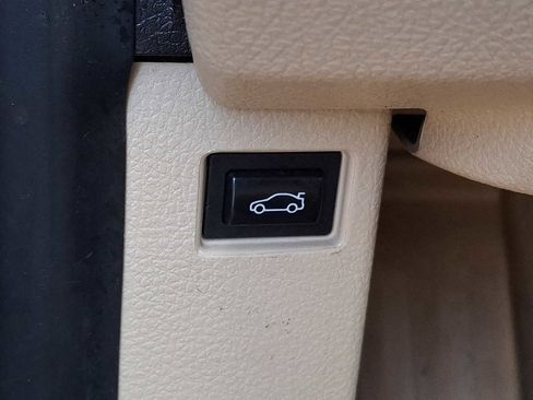 Used 2014 BMW 328i xDrive Sedan image 24