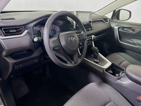 Certified 2019 Toyota RAV4 XLE w/ Convenience Package image 9