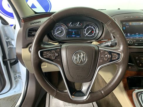 Used 2017 Buick Regal Premium w/ Driver Confidence Package #1 FWD image 21