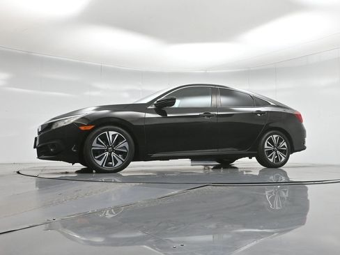 Used 2017 Honda Civic EX-T image 49