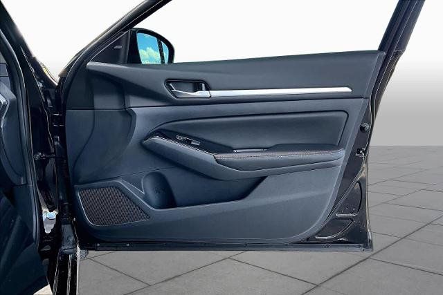 Certified 2025 Nissan Altima 2.5 SR w/ SR Premium Package FWD image 23