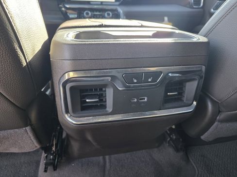 Used 2025 GMC Sierra 2500 Denali w/ Technology Package image 24