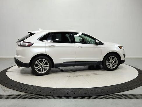 Used 2017 Ford Edge Titanium w/ Technology Package FWD image 9