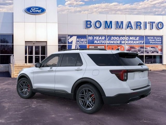 New 2026 Ford Explorer ST-Line w/ ST-Line Street Pack AWD/4WD image 4