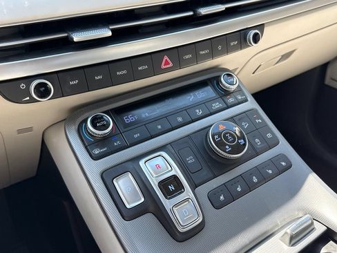 Used 2023 Hyundai Palisade Limited AWD/4WD image 24