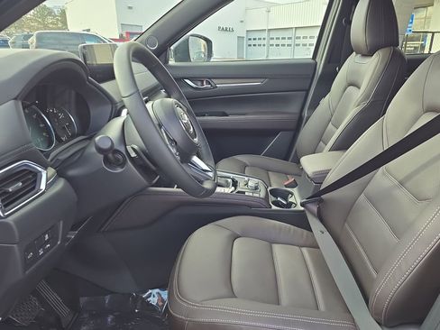 New 2025 MAZDA CX-5 Signature image 11