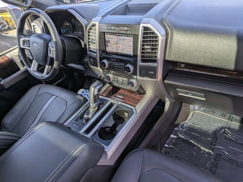 Used 2015 Ford F150 Platinum w/ Equipment Group 701A Luxury image 29