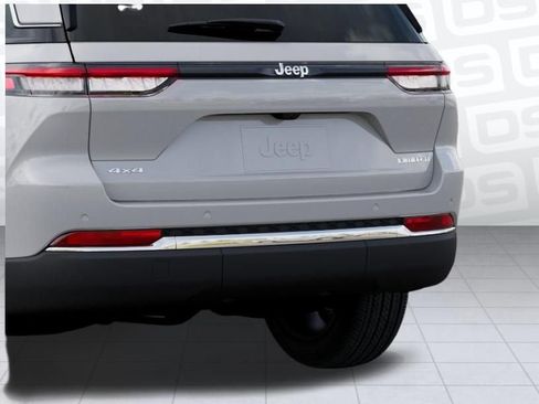 New 2026 Jeep Grand Cherokee Limited image 13