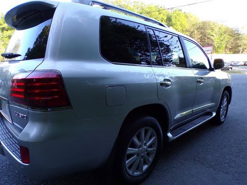 Used 2009 Lexus LX 570 4WD image 10