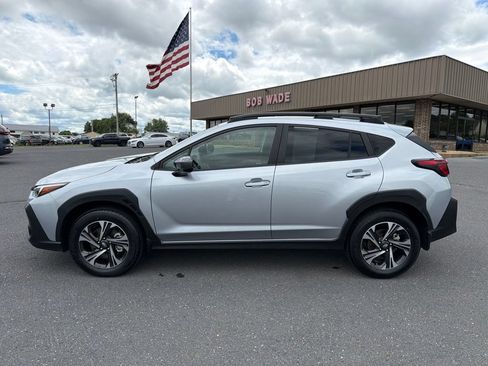 Used 2026 Subaru Crosstrek 2.5i Premium AWD/4WD image 2