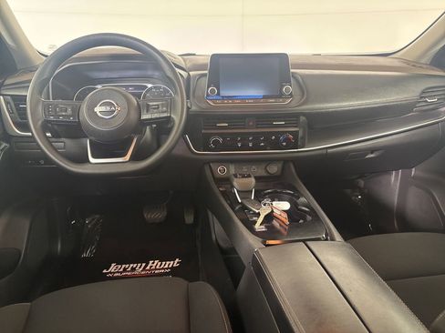 Used 2023 Nissan Rogue S image 24