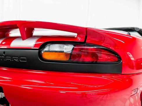 Used 2002 Chevrolet Camaro Z28 w/ SS Performance/Appearance Pkg RWD image 23