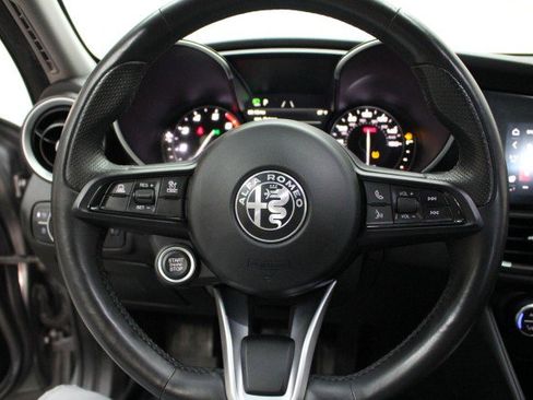 Used 2021 Alfa Romeo Giulia Sprint w/ Nero Edizione image 9