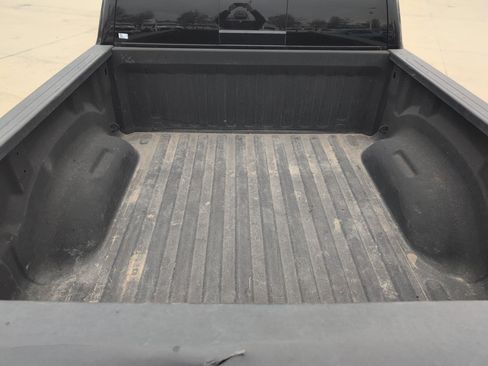 Used 2019 RAM 1500 Laramie image 30