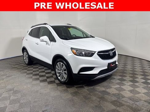 Used 2018 Buick Encore Preferred image 1