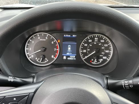 Used 2025 Nissan Sentra S FWD image 29
