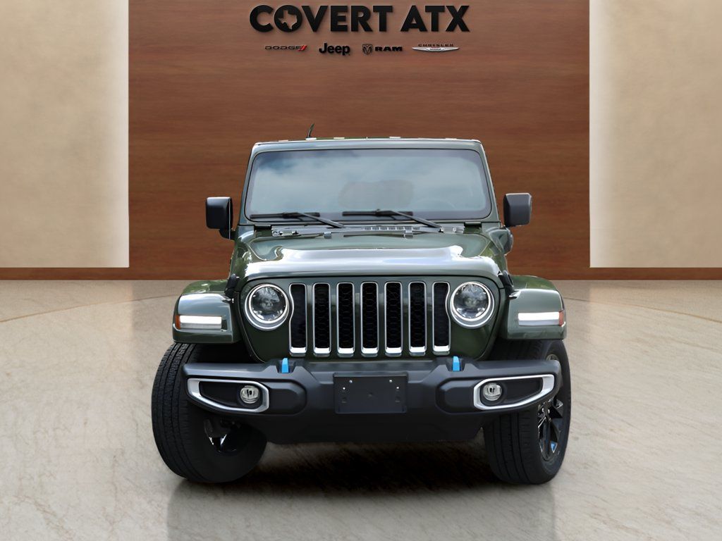 Used 2023 Jeep Wrangler Unlimited Sahara w/ Cold Weather Group AWD/4WD image 8
