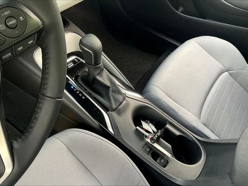 Used 2026 Toyota Corolla SE image 16