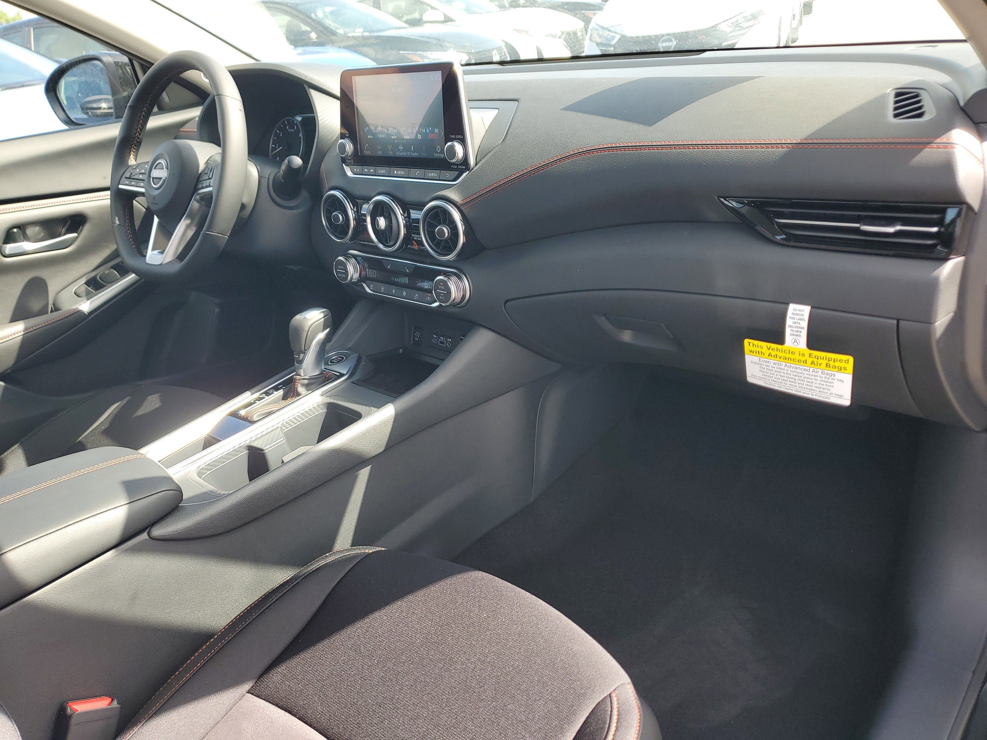 New 2025 Nissan Sentra SR w/ Midnight Edition FWD image 11