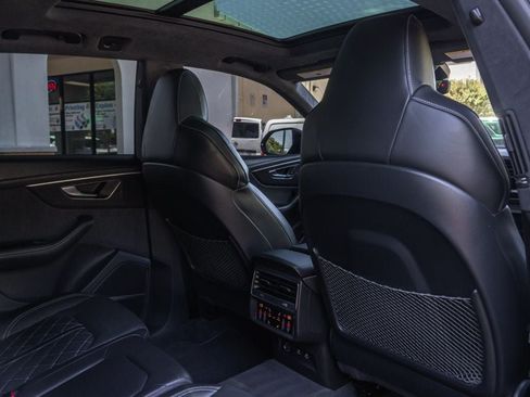 Used 2023 Audi SQ8 Prestige AWD/4WD image 25