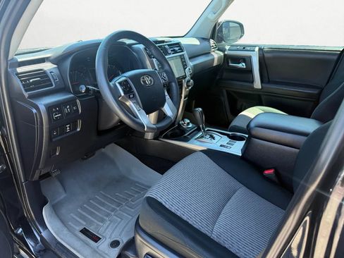 Used 2020 Toyota 4Runner SR5 w/ Convenience Package AWD/4WD image 14