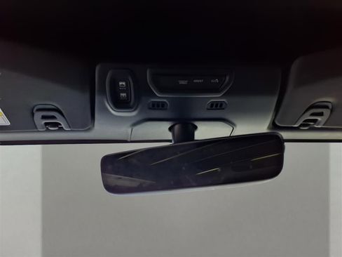 Used 2022 Jeep Wrangler Unlimited Sport w/ Sun And Sound Package AWD/4WD image 24