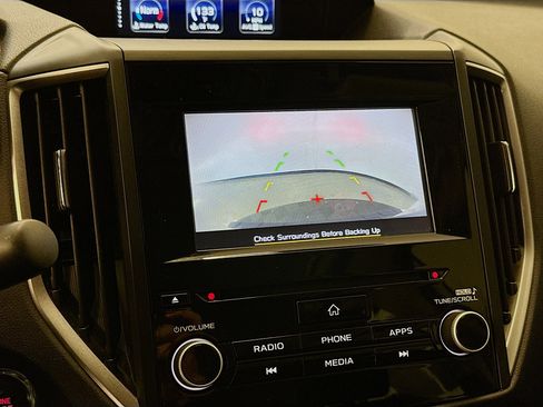 Used 2023 Subaru Forester Premium image 22