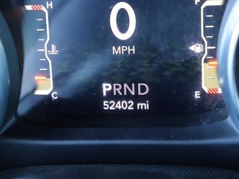 Used 2018 Jeep Wrangler Unlimited Sahara w/ Dual Top Group AWD/4WD image 36