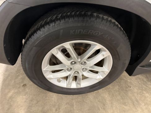 Used 2014 Kia Sorento LX image 14