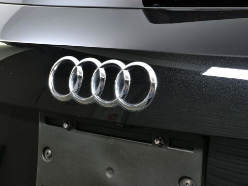Used 2021 Audi Q3 2.0T Premium Plus w/ Premium Plus Package AWD/4WD image 34