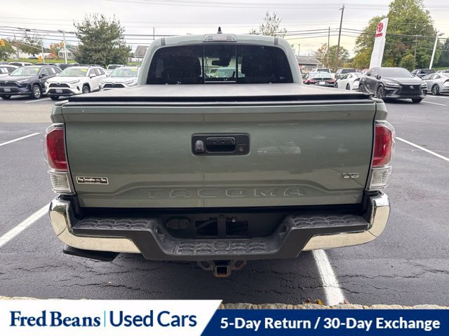 Certified 2022 Toyota Tacoma TRD Off-Road AWD/4WD image 11
