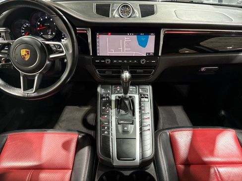 Used 2021 Porsche Macan image 75