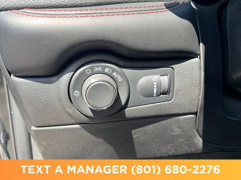 Used 2024 Dodge Durango GT AWD/4WD image 15