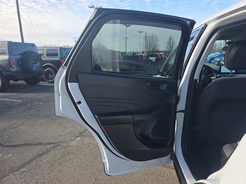 Certified 2022 Ford Escape SE w/ Cold Weather Package image 22