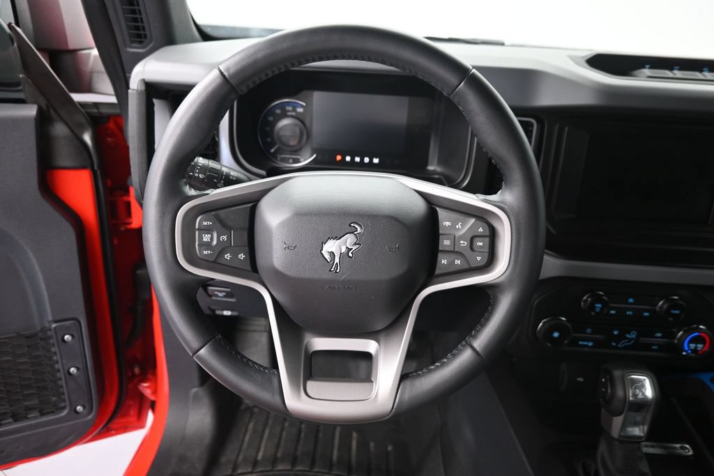 Used 2023 Ford Bronco Black Diamond w/ Sasquatch Package AWD/4WD image 19