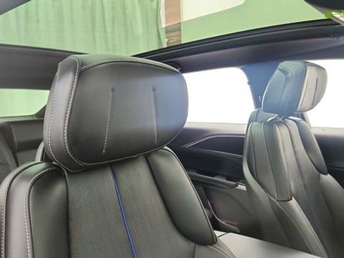 Used 2025 Cadillac Lyriq Sport AWD/4WD image 23