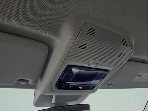 New 2026 Volkswagen Tiguan S image 21