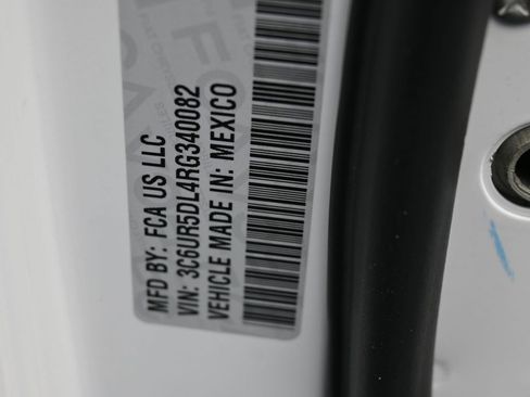 Used 2024 RAM 2500 Big Horn image 17