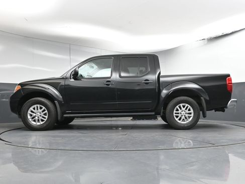 Used 2016 Nissan Frontier SV image 27