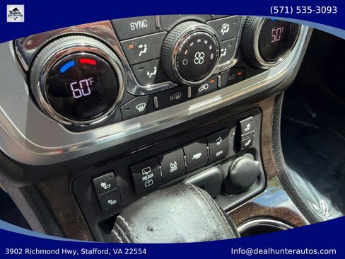Used 2015 GMC Acadia SLT AWD/4WD image 28