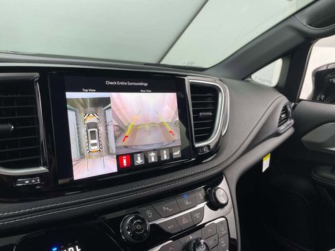 New 2026 Chrysler Pacifica Limited w/ S Appearance Package image 30