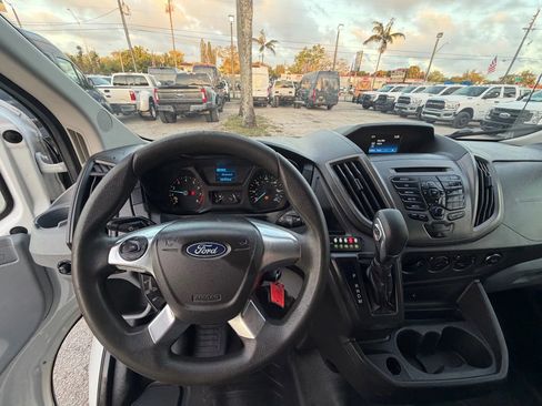 Used 2019 Ford Transit 350 XL image 12