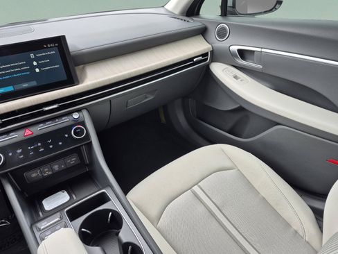 New 2026 Hyundai Sonata SEL FWD image 12