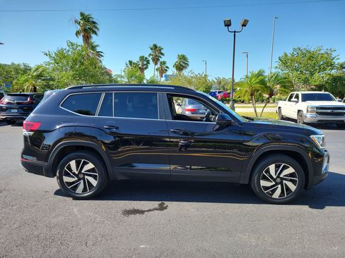 Used 2026 Volkswagen Atlas SE FWD image 5