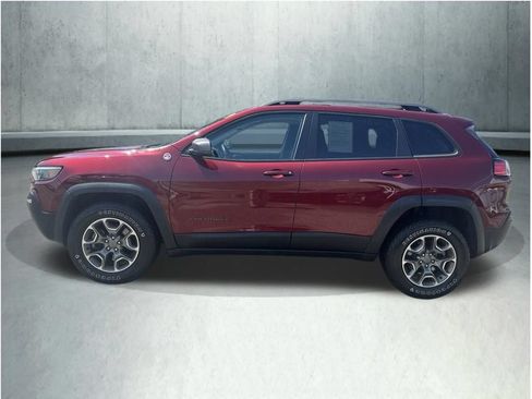 Used 2021 Jeep Cherokee Trailhawk w/ Sun, Sound & Nav Group AWD/4WD image 2