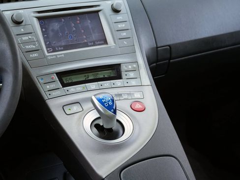 Used 2013 Toyota Prius Three FWD image 9