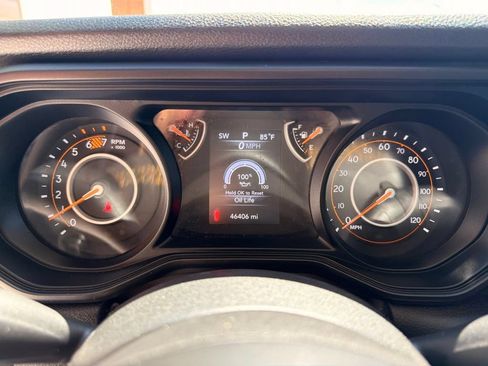 Used 2024 Jeep Wrangler Unlimited Sport AWD/4WD image 21